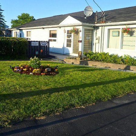 Hillcrest Motel Сейнт Джон Екстериор снимка